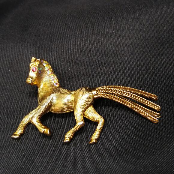 Vintage Horse Brooch, AB Rhinestones, Mesh Tassel Tail, 1960s Jewelry - Picture 10 of 10